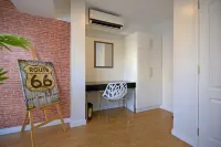 Victoria Soho Suites