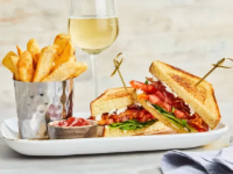 コートヤード バイ マリオット プロビンス ダウンタウン プロビデンスのホテル