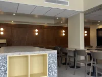 戛納勝利餐廳飯店 午時海灘（Midi Beach）附近的飯店