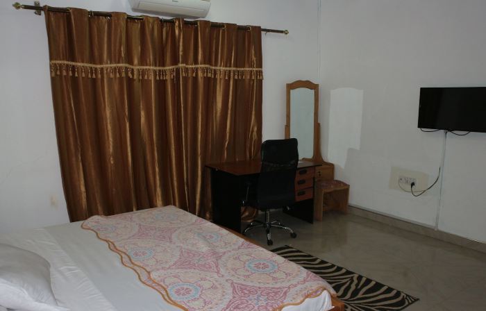 Pioneer Guest Lodge