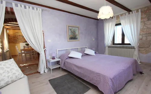 Apartments Midea 2 Hotels in Bale