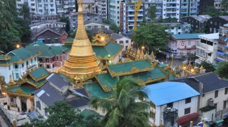 Myint Myat Guest House Отели в г. Botataung