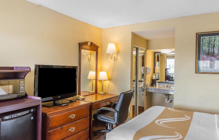 Quality Inn Calera I-65 Exit 231
