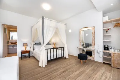 Hotel Thira