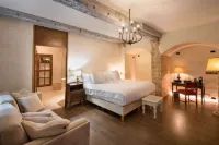 Les Remparts Hôtels et Demeures Historiques Hotels in Beaune