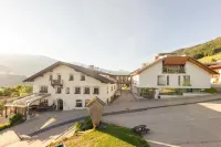 Hotel Gasthof Handl Hotels in Patsch