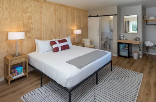 Hotel Hygge Hotels near Village Park