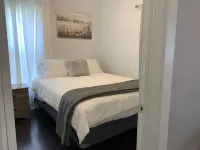 The Cottage! Chic Bungalow Near Old Town Square! Hotels in Fort Collins