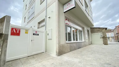 Apartamentos Pantón Ribeira Sacra Hotels in Sober