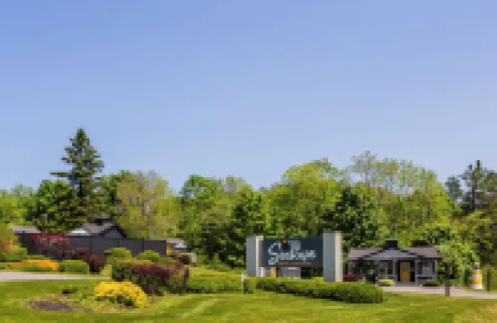 Seascape Motel & Cottages