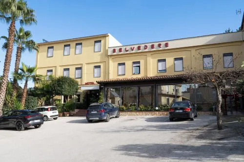Hotel Belvedere - parking