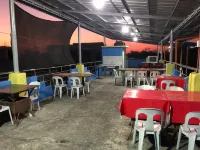 Ravara Natividad Pension House Hotels in Alaminos