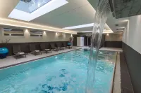 Villa Italia Luxury Suites and Apartments - piscina
