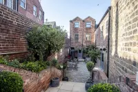 The George Wright Boutique Hotel, Bar & Restaurant Hotels near Clifton Park