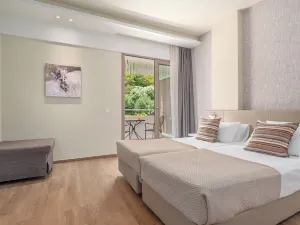 Ammon Zeus Luxury Beach Hotel
