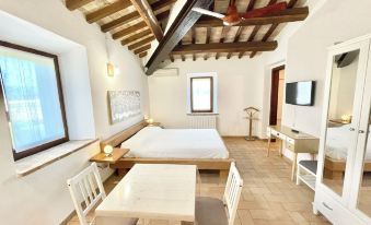 Fab Villa with Fenced Pool, Huge Grounds, Mediation Park, Child Activity Park