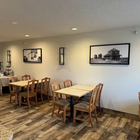 Crossroads Hotel