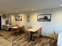 Crossroads Hotel Hotels in Shamrock Township