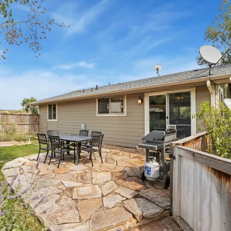 Hidden Valley Retreat Quiet Escape w/ Mtn Views!
