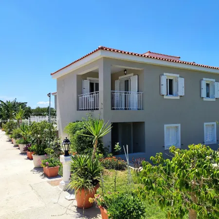 Casa de Rosa Apartments & Studios