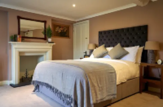 The Horse & Groom Inn Hotels in Malmesbury