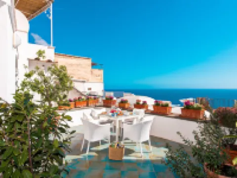 กาซากวาดาโญ โรงแรมในโพสิตาโน่