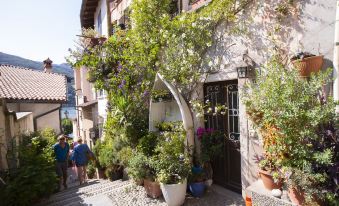 Nicoletta's Lake View Stresa - Happy Rentals