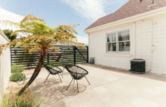 Luxury Village Home Close to Beaches and Wineries!