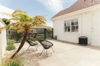 Luxury Village Home Close to Beaches and Wineries!