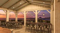 Pool and Deep-Water Marina Access - Gorgeous Waterfront Cottage Hotel a Georgetown