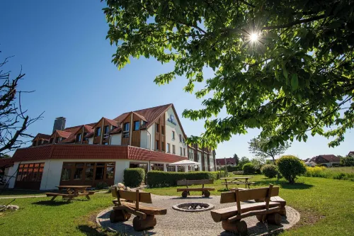 Best Western Hotel Erfurt-Apfelstaedt - parking