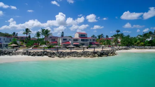 Antigua Village Beach Resort Hoteles en Cedar Grove