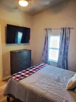 Unit 5 - Sunshine Bungalow 5 miles from Kemah