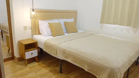 D'joglo Riverside Villa Отели в г. Piyungan