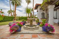 Spectacular Tennis Court and Stunning Pool - Luxurious Tennis Estate