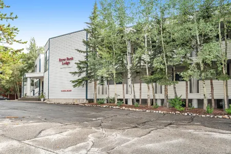 River Bank Lodge 2914