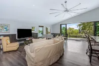 Luxe Riverfront Home on 1-Acre Lot w/ Private Dock, Hot Tub & Screened Deck Hotel di Bonita Springs