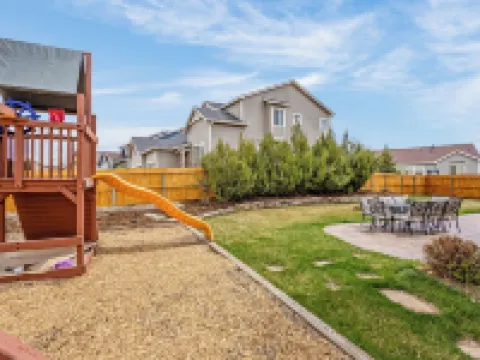 The Heart House - Spacious & Warm 6bd Family Home in Beautiful Monument Colorado Hotels in Gleneagle