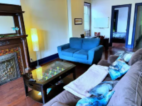 Charming 3-bedroom house in Troy, near RPI, Albany, & Saratoga Hotels in Troy