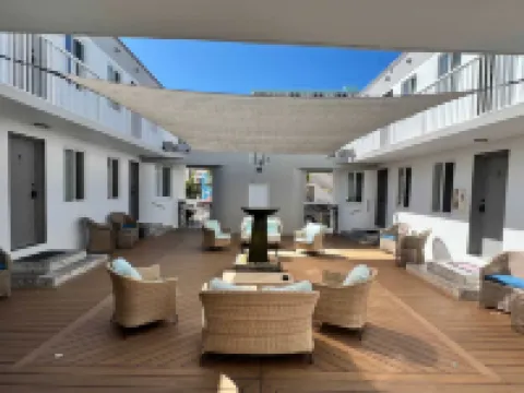 Charming Oasis with Beach Essentials - Inviting Coastal Retreat