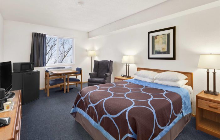 Super 8 by Wyndham Swift Current