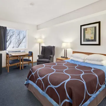 Super 8 by Wyndham Swift Current