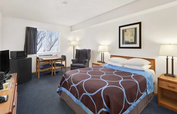 斯威夫特速8酒店