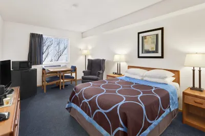 Super 8 by Wyndham Swift Current Hotels in 