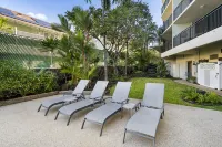 Spectacular Coastline Views and Spacious Lanai - Elegant Oceanfront Retreat