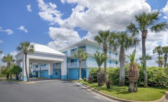 Best Western Navarre Waterfront