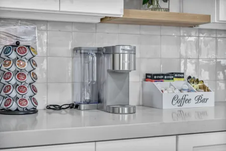 Pool, Hot Tub, Game Room and Mini Golf - Luxurious Haven Отели рядом с достопримечательностью «Cactus Garden Dr»