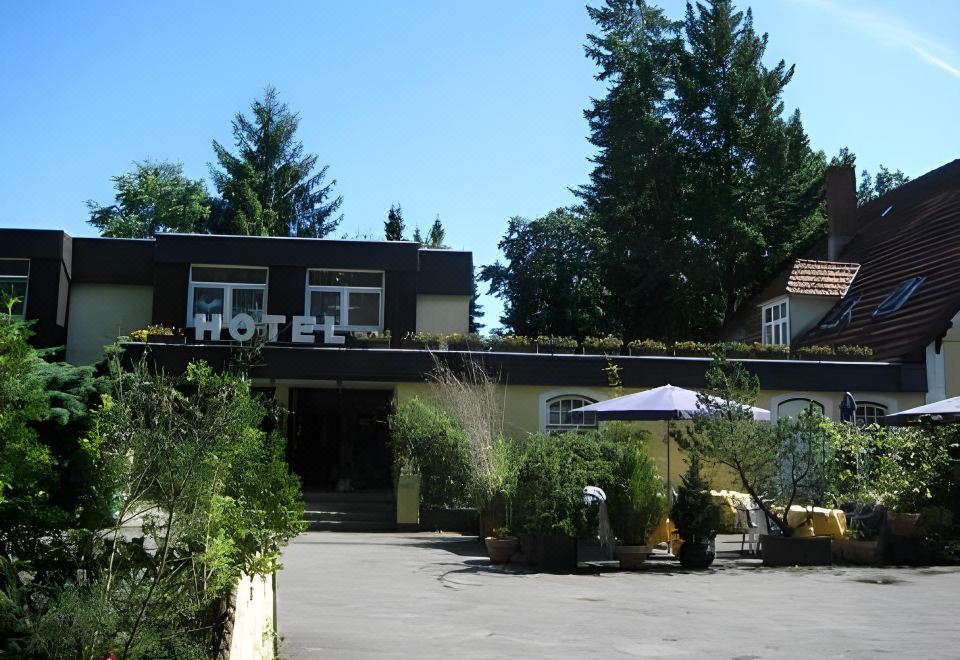 Hotel Forsthaus St. Hubertus - Housity
