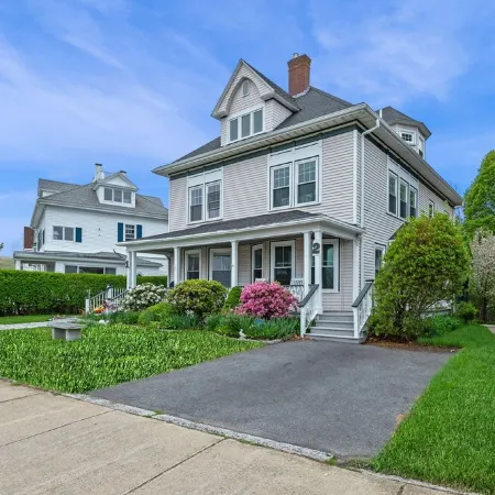 3BR Oceanview Townhouse on Boulevard I Walk to downtown l Sleeps 8