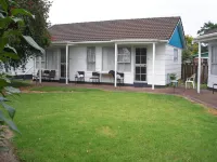 Lincoln Court Motel Các khách sạn gần Muriwai Beach